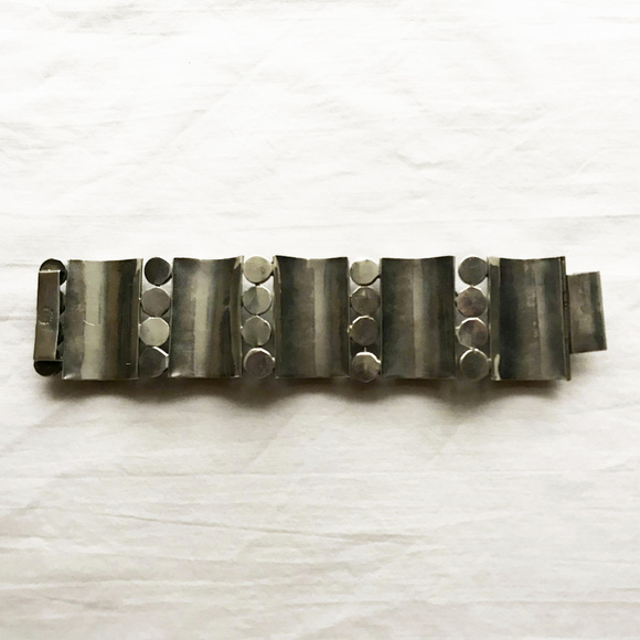 MEXICO Sterling Silver Mask Shadow Box Bracelet - Picture 6 of 9